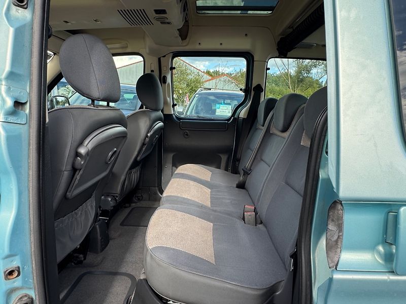 Citroën Berlingo (2003) 2.0 HDi Multispace - fotka 10 z 25