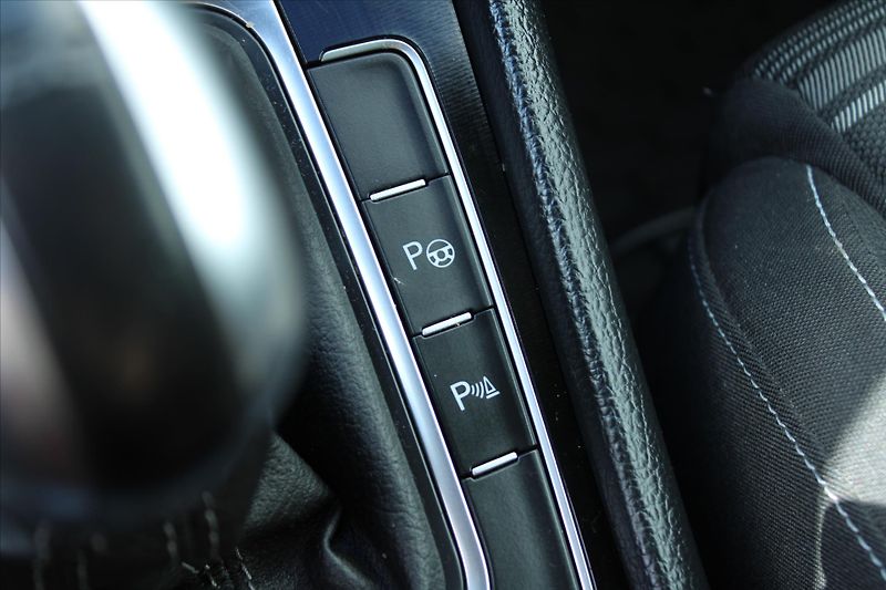 Volkswagen Golf GTD 2.0 TDI 135kW SERVIS.KNIHA - fotka 19 z 26