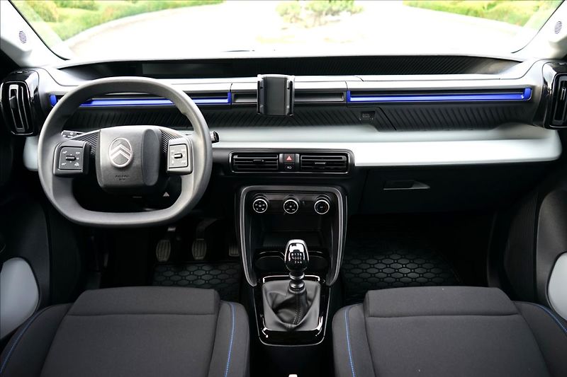 Citroën C3 (2026) 1,2 Turbo 100k Manual YOU - fotka 13 z 20