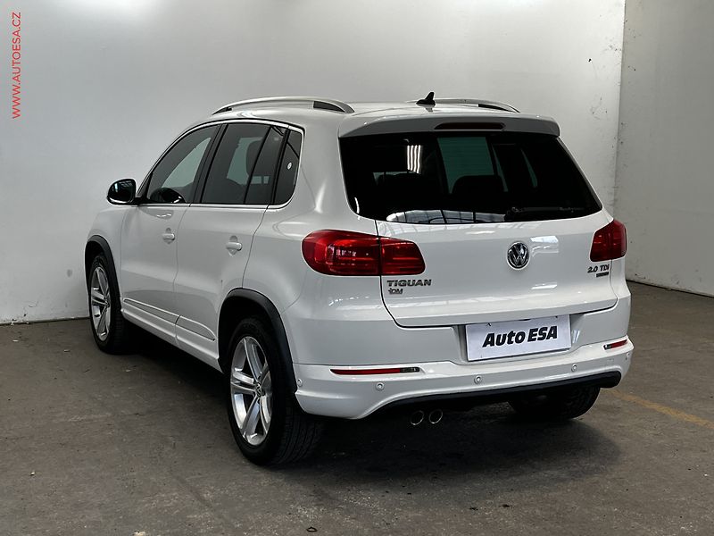 Volkswagen Tiguan (2013) 2.0TDi 4x4, R-Line, DSG - fotka 4 z 21