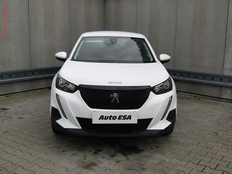 Peugeot 2008 (2020) 1.2 PT, 1.maj,ČR, Active - fotka 2 z 19