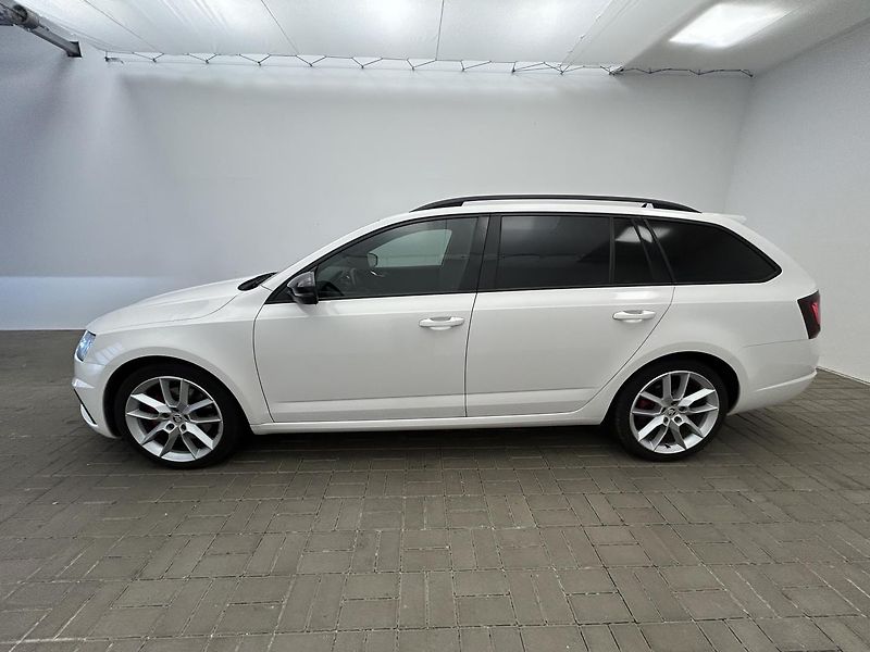 Škoda Octavia 2.0 TDI RS - fotka 3 z 25