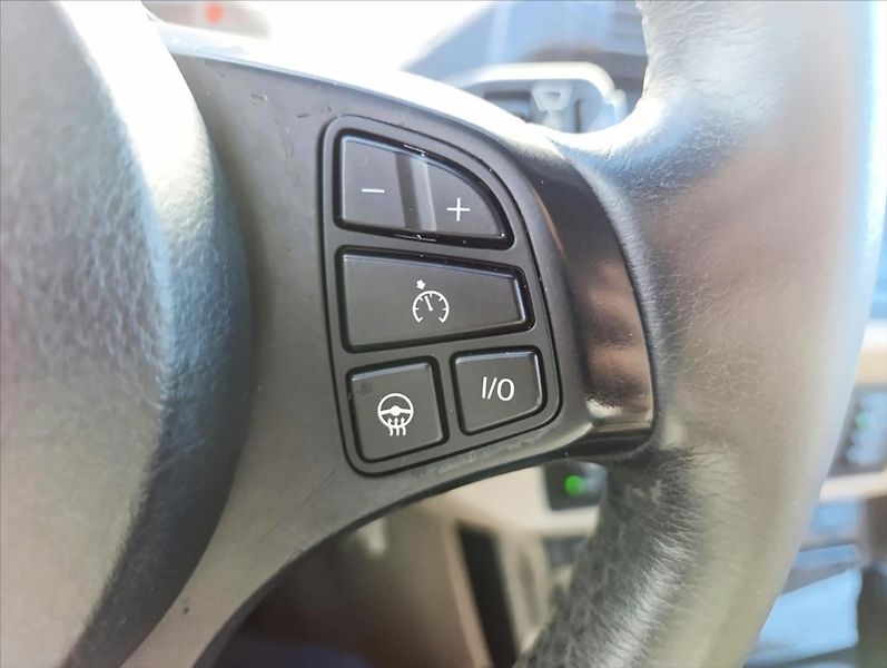 BMW X5 3,0 d 4x4 Automat Kůže Tažné - fotka 30 z 35