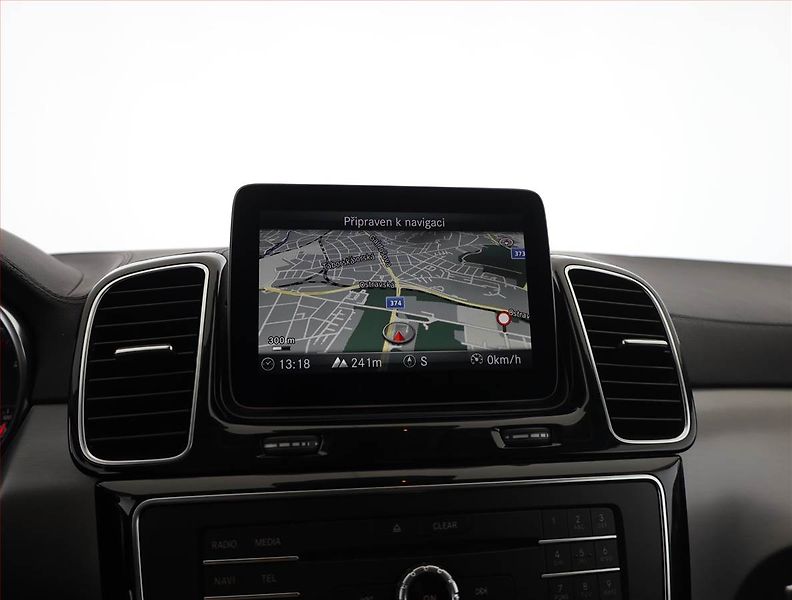 Mercedes-Benz GLS (2017) 350 d 4MATIC - fotka 13 z 21