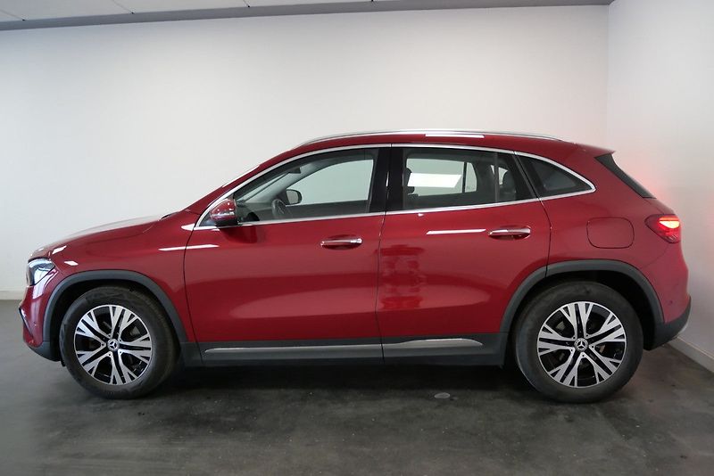 Mercedes-Benz GLA - fotka 3 z 26