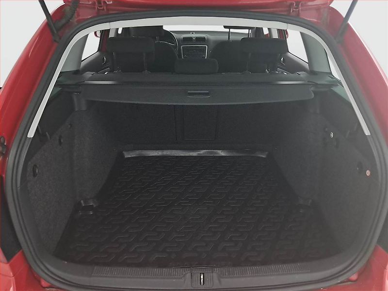 Škoda Octavia (2010) Ambiente Plus 1.2 TSI - fotka 13 z 14