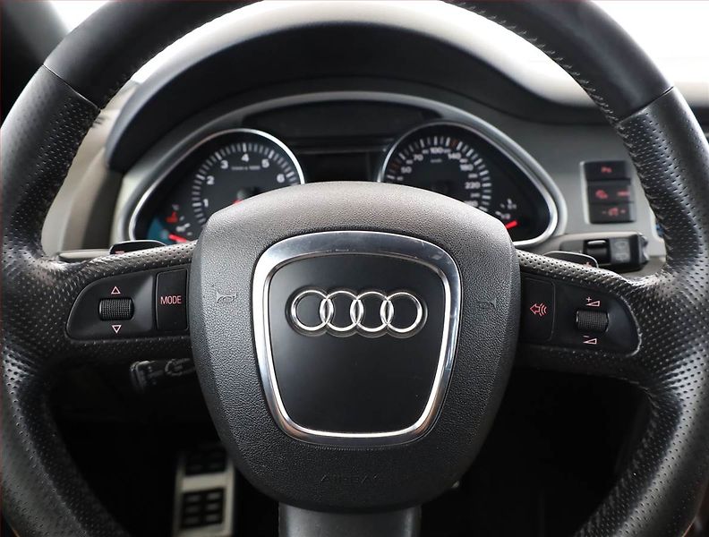 Audi Q7 (2006) 4.2 FSI , LPG, 4X4, Automat - fotka 8 z 18
