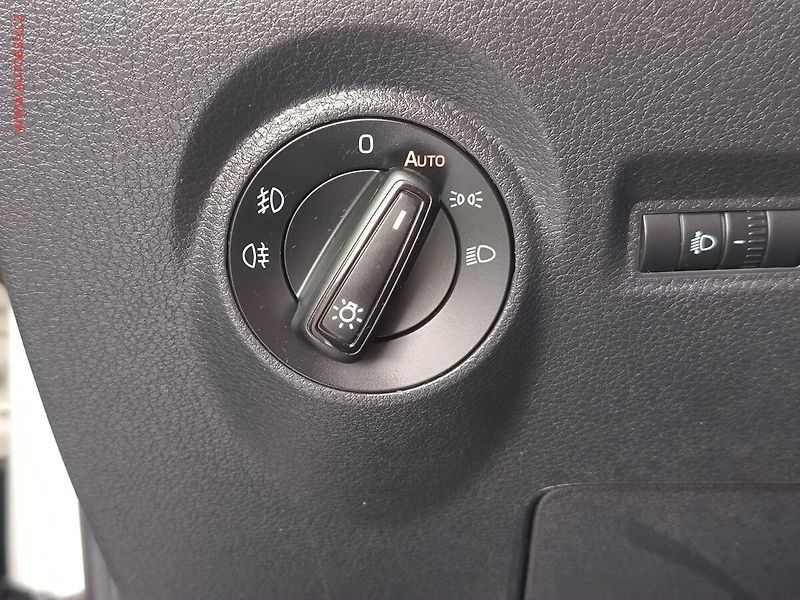 Škoda Fabia (2018) 1.0 TSi, 2.maj,ČR, Style - fotka 16 z 18