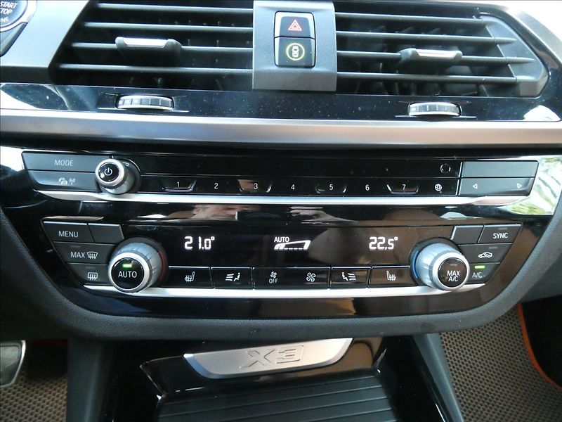 BMW X3 3,0 xDrive30d M-SPORT,2x kola - fotka 34 z 54