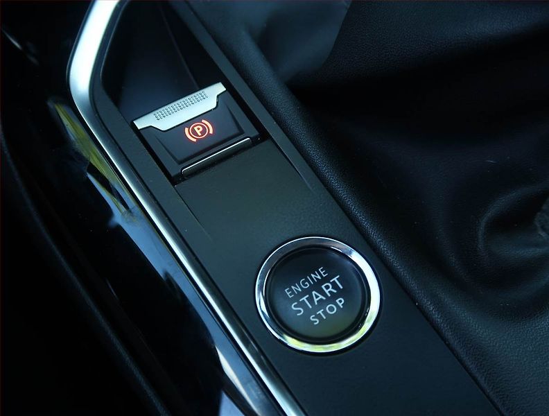 Peugeot 5008 (2019) 1.5 BlueHDi - fotka 19 z 25