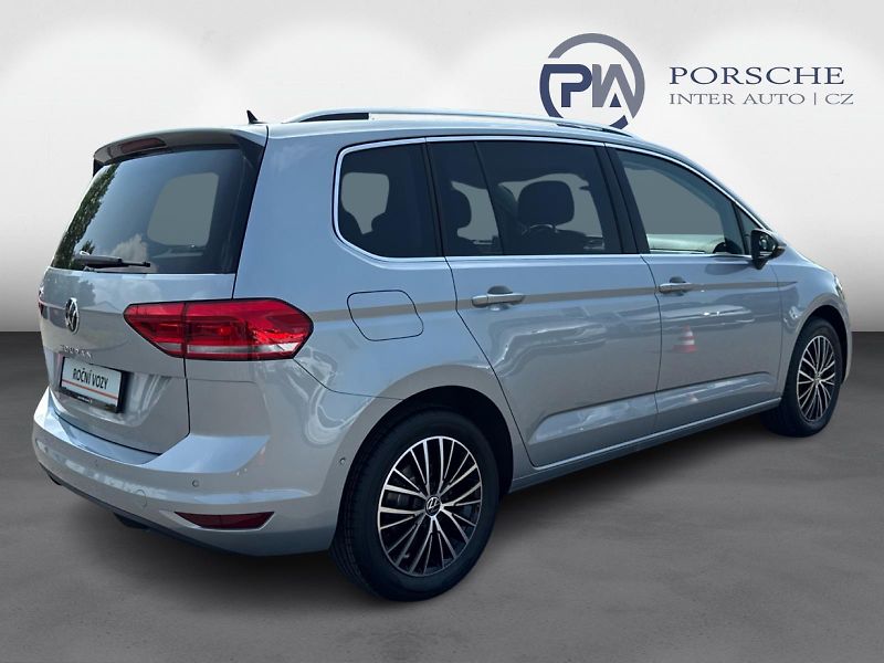 Volkswagen Touran 1.5 TSI 7DSG PEOPLE  110 KW - fotka 2 z 30