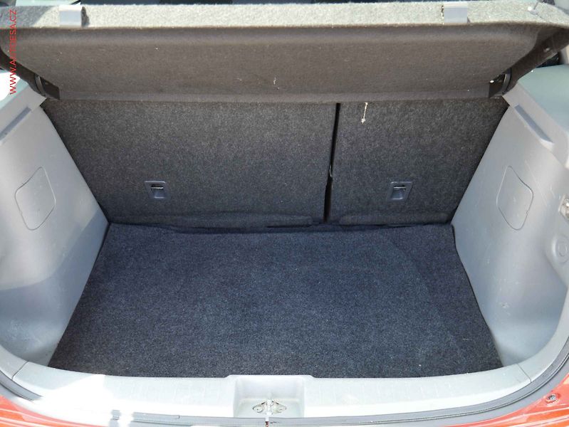 Suzuki SX4 (2010) 1.6 VVT 4x4, ČR, GLX, +kola - fotka 7 z 18