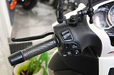 Piaggio Beverly 350 (2015) ABS + ASR - náhled 11