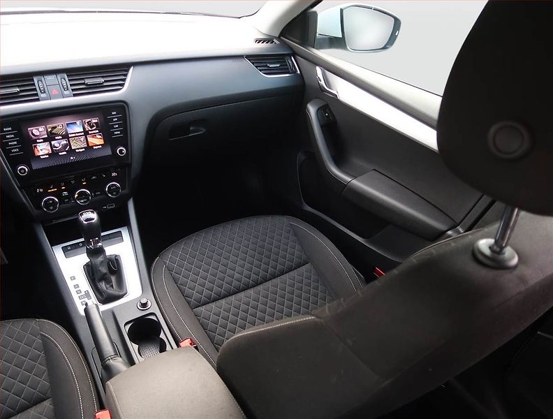 Škoda Octavia (2018) Ambition 2.0 TDI, Automat - fotka 8 z 21