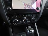 Škoda Octavia (2017) Scout 2.0 TDI, 4X4, Automat - náhled 15