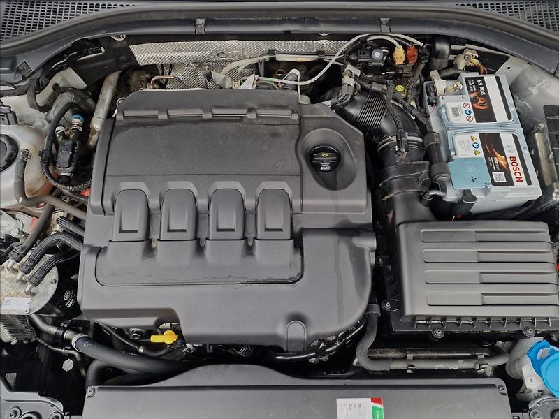 Škoda Superb 2.0TDI 140kW DSG SportLine ,ČR - fotka 44 z 50