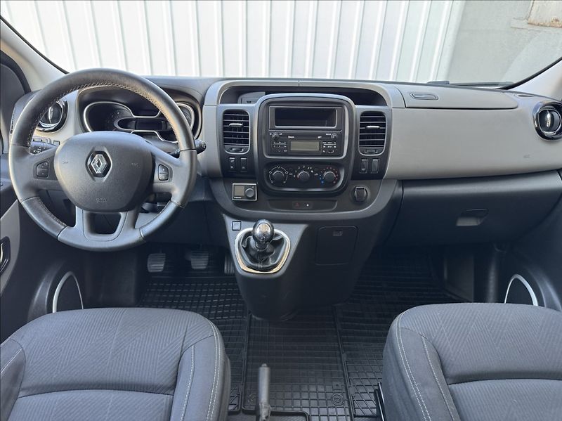Renault Trafic 1,6 DCi 8míst WEBASTO tažné ČR - fotka 31 z 50