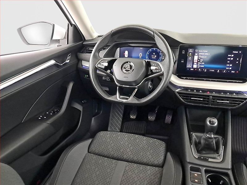 Škoda Octavia (2023) Style Plus 1.5 TSI - fotka 7 z 22