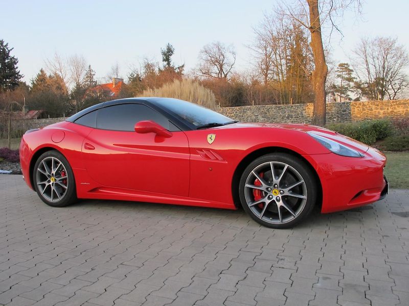 Ferrari California ČR  1.MAJITEL - fotografie inzerátu