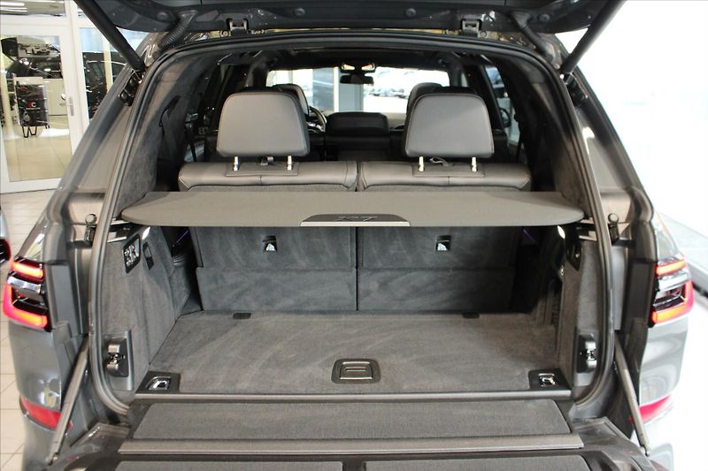 BMW X7 xDrive40d M Sport DAProf/ExDrP - fotka 36 z 43
