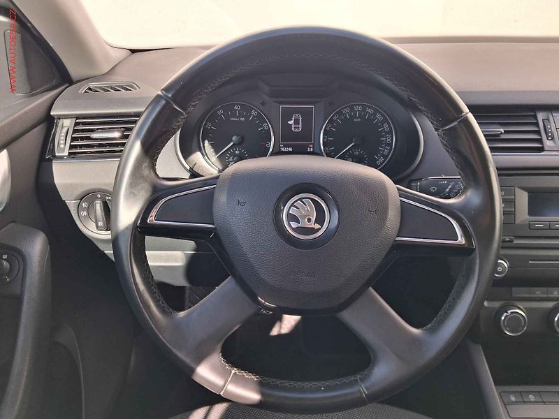 Škoda Octavia (2014) 1.2 TSi, Active, +kola - fotka 11 z 17