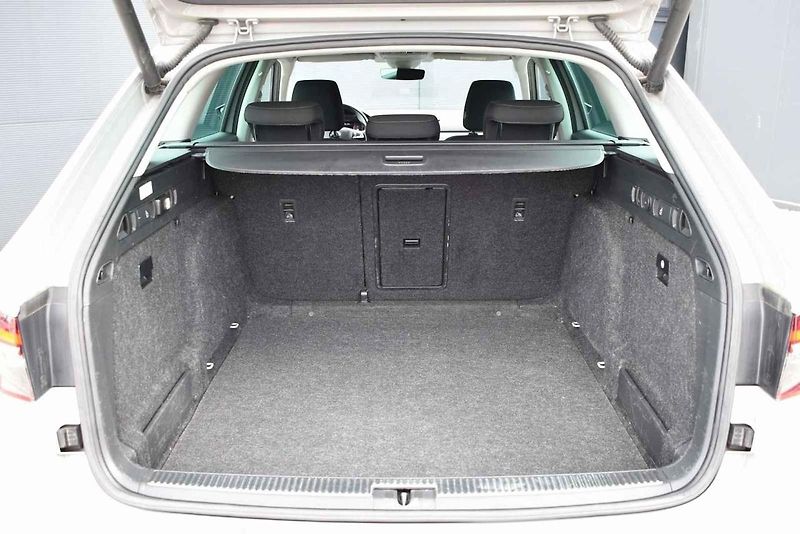 Škoda Superb Sportline 2,0 TDI.