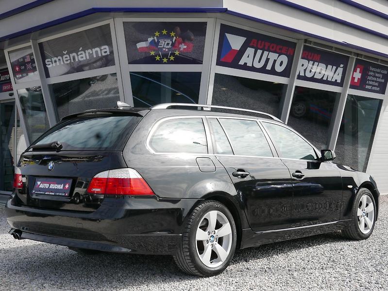 BMW Řada 5 530Xi 200kW Automat REZERVACE - fotka 9 z 41