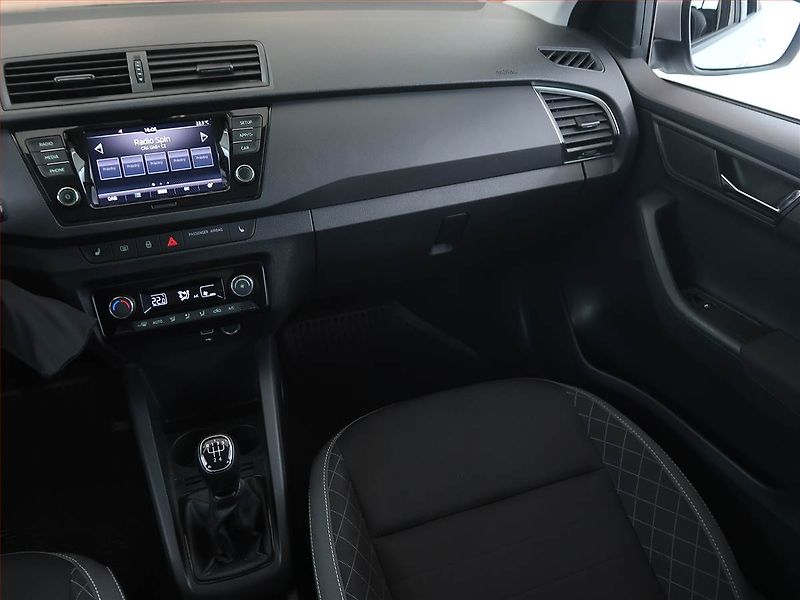 Škoda Fabia (2022) 1.0 TSI, ČR,1.maj, Serv.kniha - fotka 8 z 12