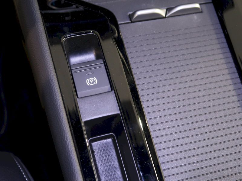Škoda Superb (2025) SPORTLINE 2.0TSI 195KW 4x4 DSG - fotka 37 z 48
