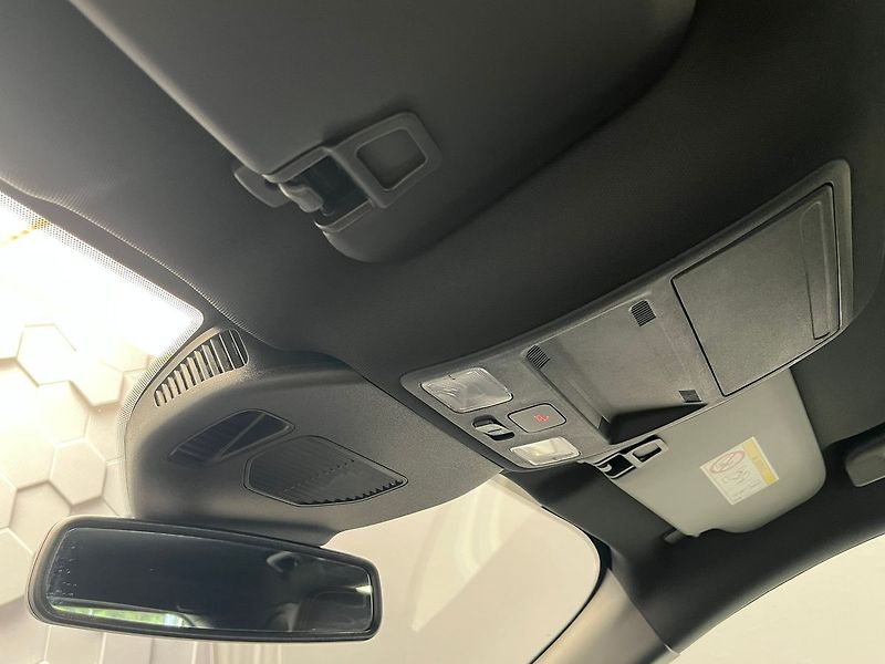 Ford Kuga 2,0 EB 140 kW AWD ST-Line - fotka 37 z 72