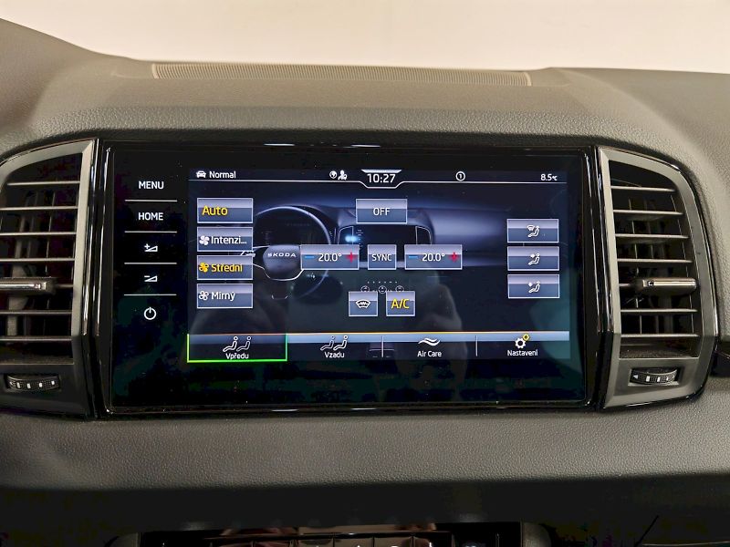 Škoda Karoq (2025) 2.0 TDI 110 kW DSG Sportline - fotka 14 z 30