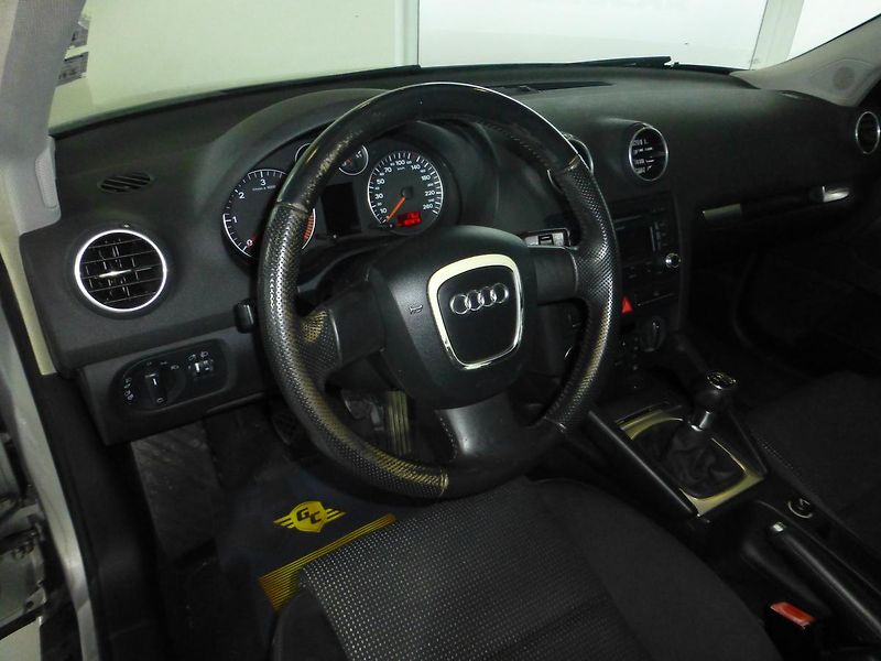 Audi A3 (2008) 2,0TDI*QUATTRO**ALU KOLA**DIGI - fotka 11 z 20