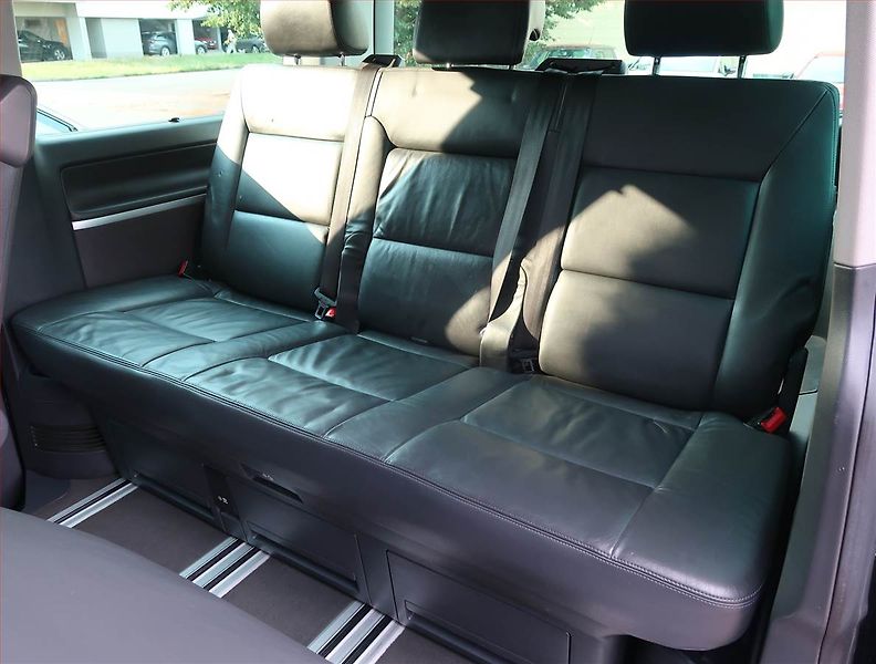 Volkswagen Multivan (2011) Highline 2.0 TDI - fotka 19 z 19