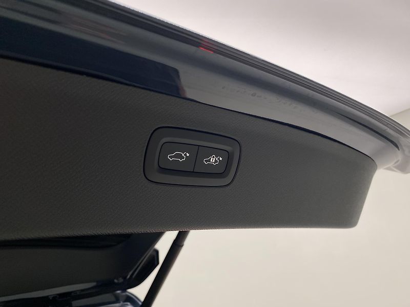 Volvo XC90 (2026) T8 AWD Plug-in BRIGHT PLUS 7m - fotka 22 z 72