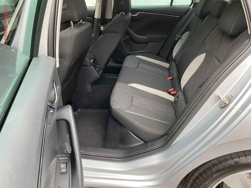 Škoda Scala (2022) 1.5 TSi, 1.maj,ČR, Style, LED - fotka 10 z 16