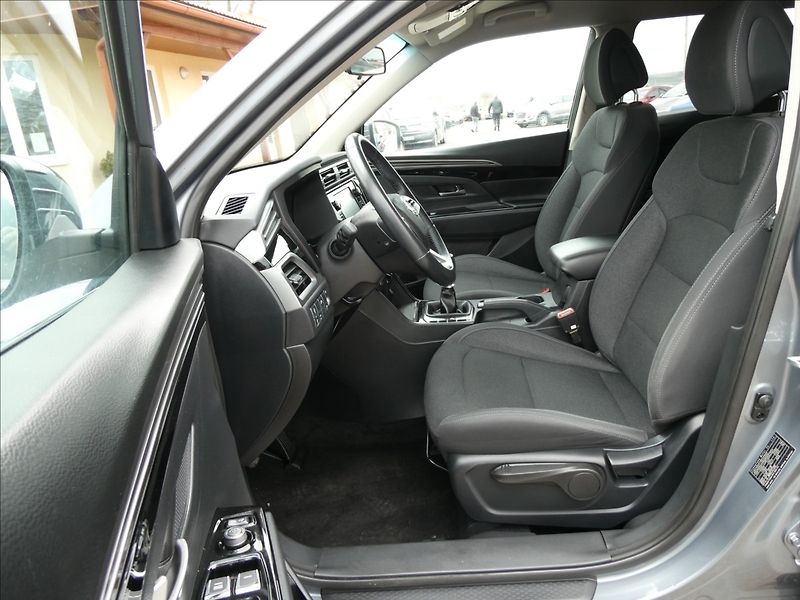 SsangYong Korando 1,5 T-GDI 120kW Style,ČR - fotka 20 z 40