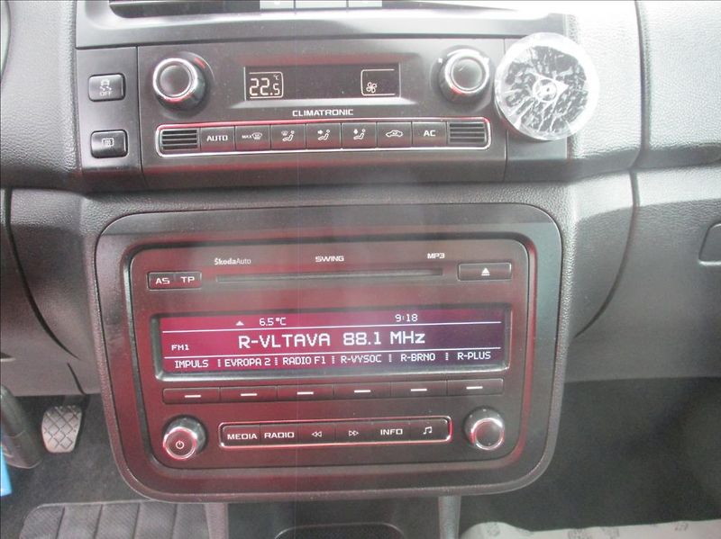 Škoda Fabia 1,2 TSI, digi klima, serviska, - fotka 15 z 32