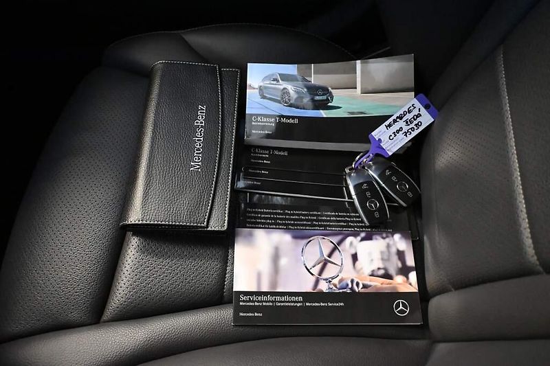 Mercedes-Benz Třídy C (2020) 2.0 300 DE T 9G-TRONIC LED 360 - fotka 43 z 47