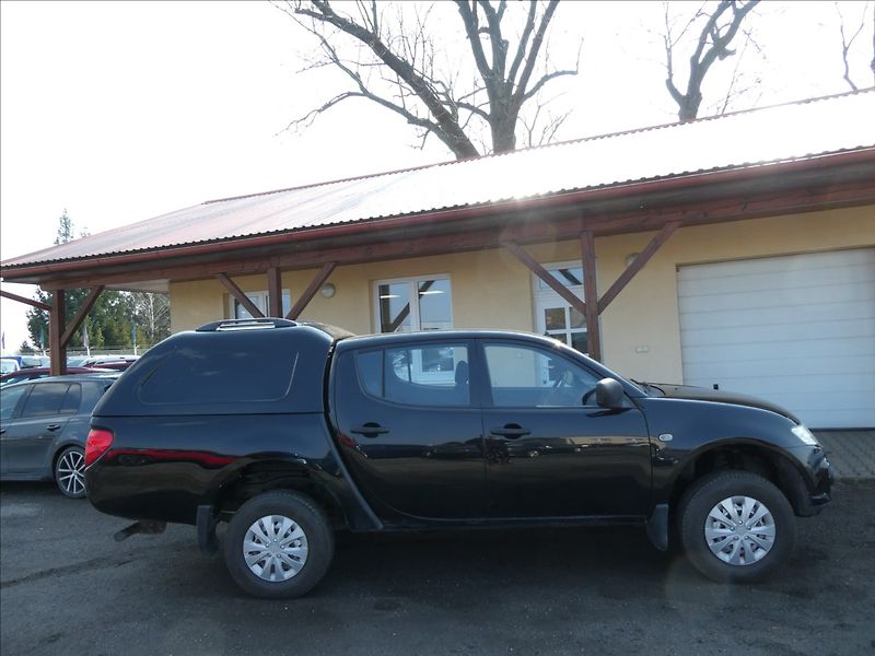 Mitsubishi L200 2,5 DI-D 100kW REZERVACE - fotka 9 z 36