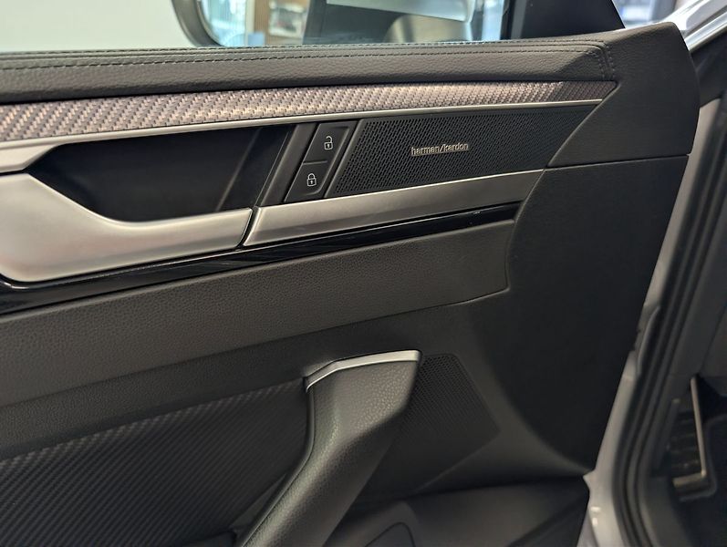 Volkswagen Arteon Shooting Brake 2.0 TSI R 235KW Shooting Brake - fotka 13 z 34