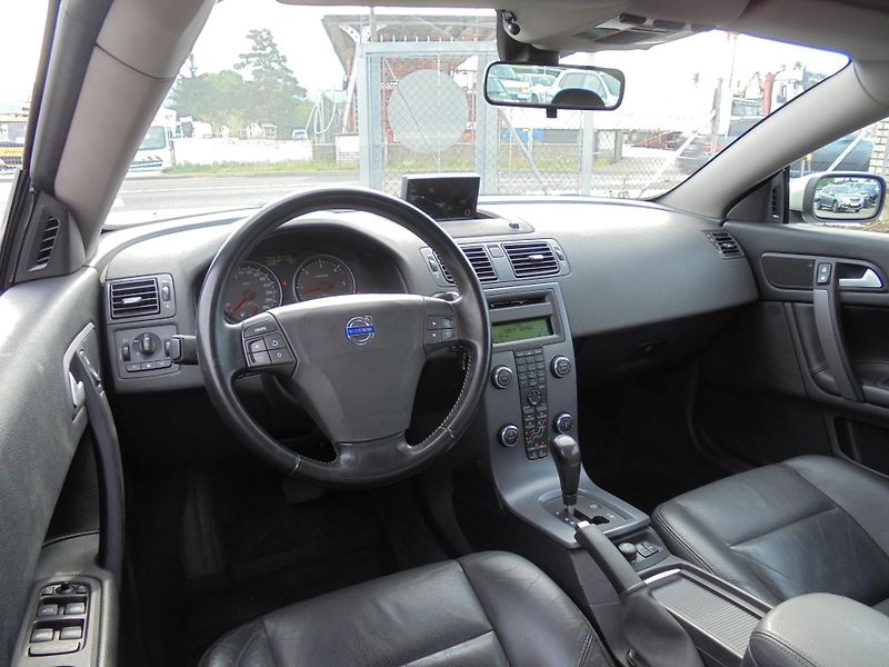 Volvo C70 (2007) 2.4 D5 - AUTOMAT - NAVI - KŮŽE - fotka 8 z 11