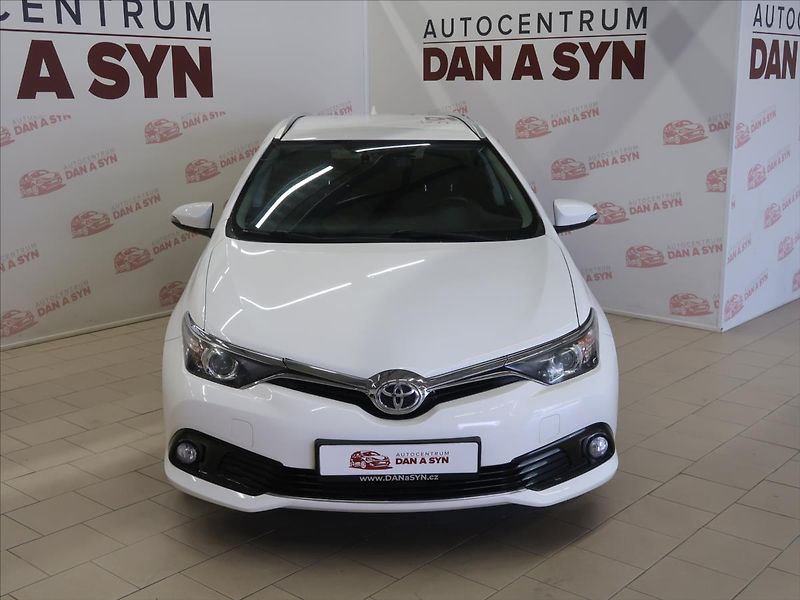 Toyota Auris 1,6 původ ČR! - fotka 2 z 39