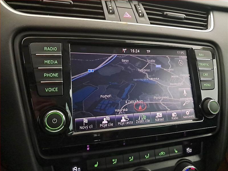 Škoda Octavia (2014) Greenline 1.6 TDI, Navi - fotka 13 z 16