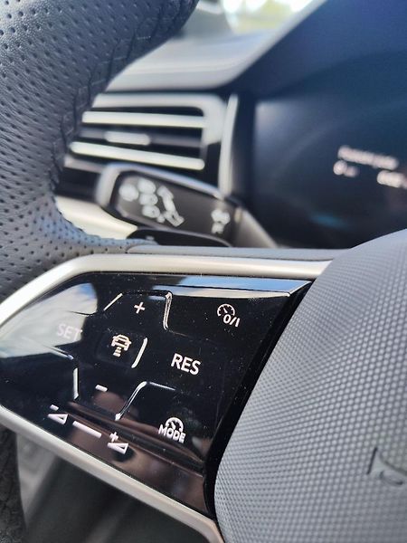 Volkswagen Touareg (2024) - fotka 31 z 44