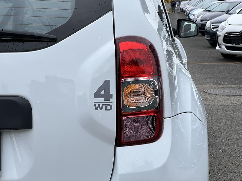 Dacia Duster 1.5DCi 4x4 ČR 1.MAJ. odp. DPH - fotka 35 z 36