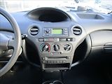 Toyota Yaris 1.0VVT-i Terra KLIMA - náhled 9