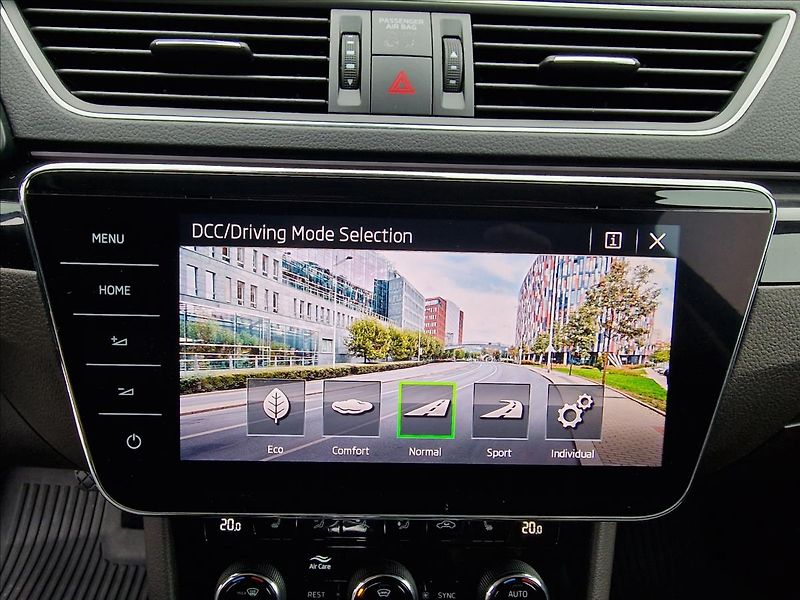 Škoda Superb 2.0TDI 140kW L&K 4x4 DSG, ČR - fotka 28 z 50