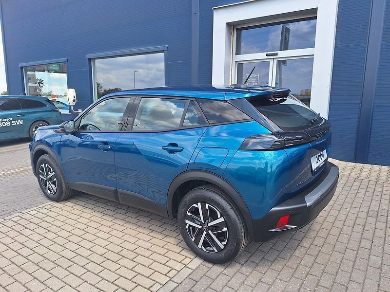 Peugeot 2008 (2026) STYLE TURBO 100 M6 - fotka 3 z 17