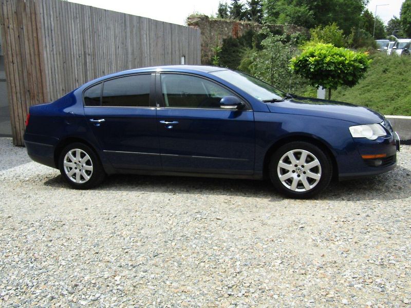 Volkswagen Passat (2008) 1.4 TSI 90kW - fotka 2 z 42