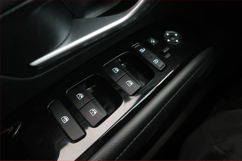 Hyundai Tucson (2021) 1.6 T-GDI - fotka 17 z 17